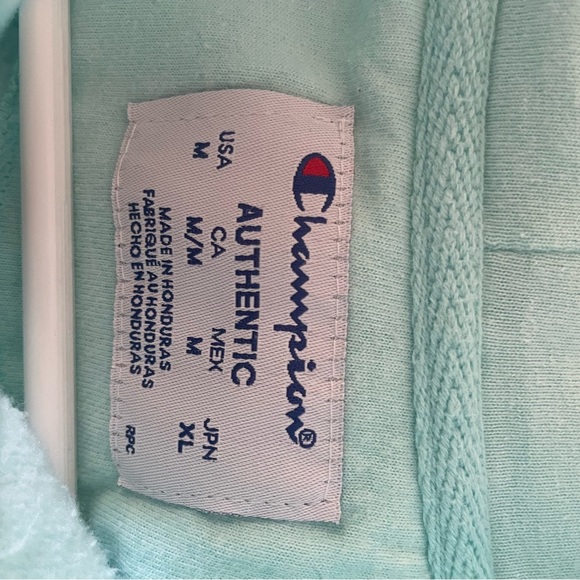 Champion Sweatshirt Women’s with zip down in front and hood - Picture 3 of 4